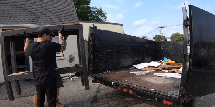 Vaciado de locales en Benisa